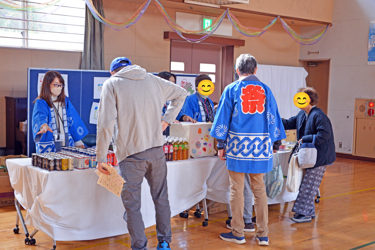 2025 お楽しみ会の様子 ゲームコーナー（利用者自治会 くじ引き）